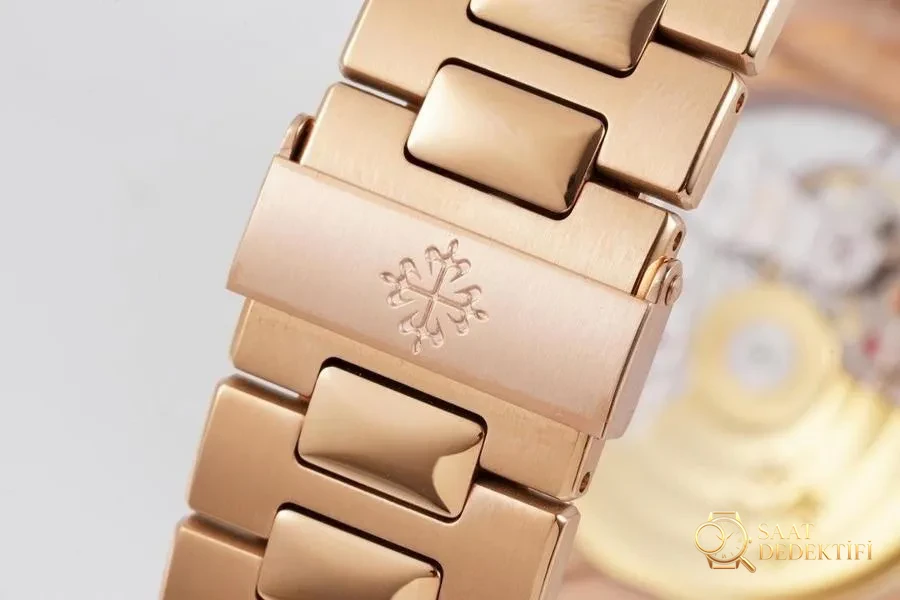 PPF Factory Patek Philippe Nautilus Sport Elegance Serisi 5711R-001 Roze Altın Elmas Taşlı İnceleme - Mekanizma Zemberek ve Balans Detayı