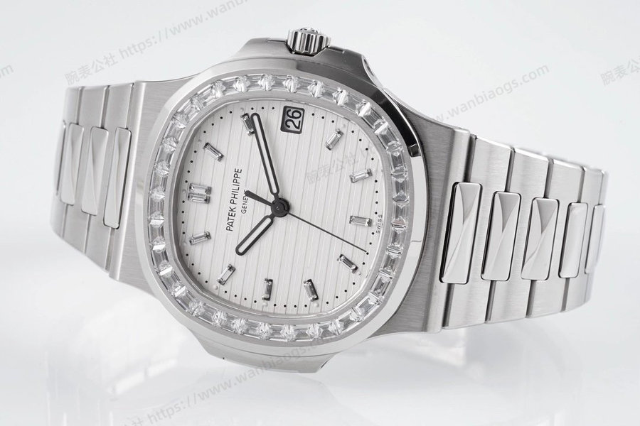 PPF Factory Patek Philippe Sport Elegance Serisi 5711/1A 010 Beyaz Kadran Elmas Kakmalı Nautilus İncelemesi — 5. fotoğraf