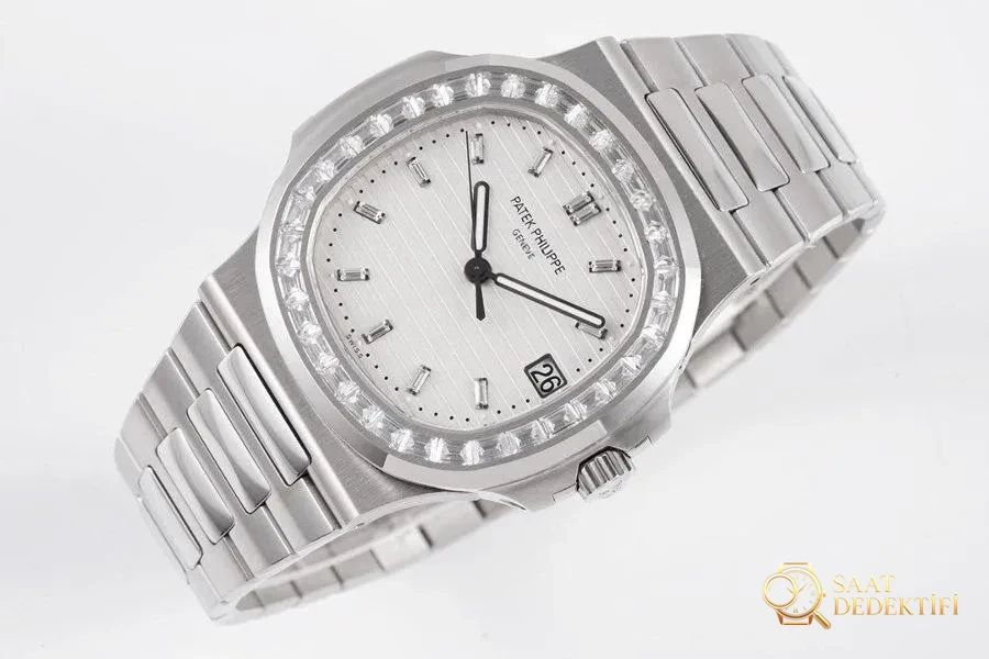 PPF Factory Patek Philippe Sport Elegance Serisi 5711/1A 010 Beyaz Kadran Elmas Kakmalı Nautilus İncelemesi - Makro Kadran ve İndeks İşçiliği