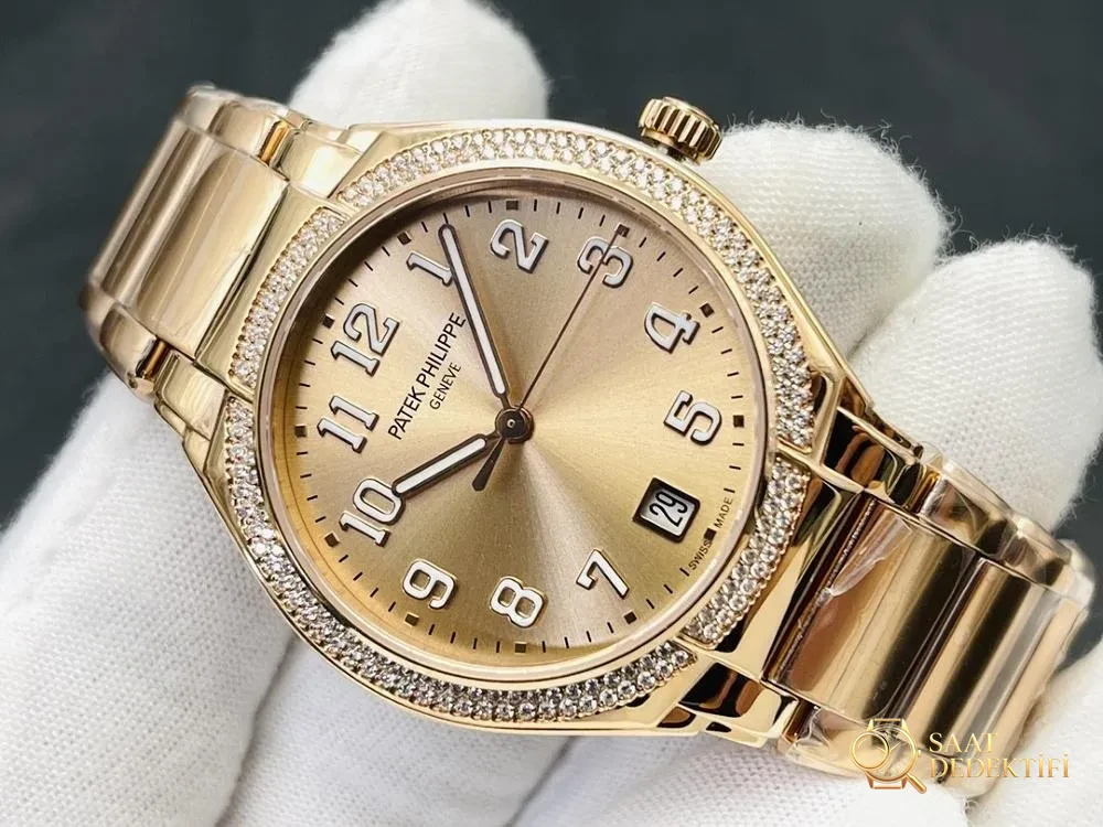PPF Factory Patek Philippe Twenty~4 serie 7300 è sul palco con il suo brillante debutto: bracciale, chiusura e meccanismo a clip