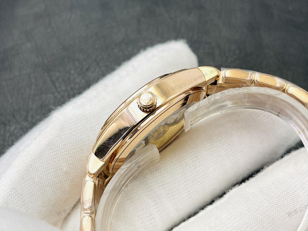 PPF Factory Patek Philippe Twenty~4 Serisi 7300 göz kamaştıran çıkışıyla — 3. fotoğraf