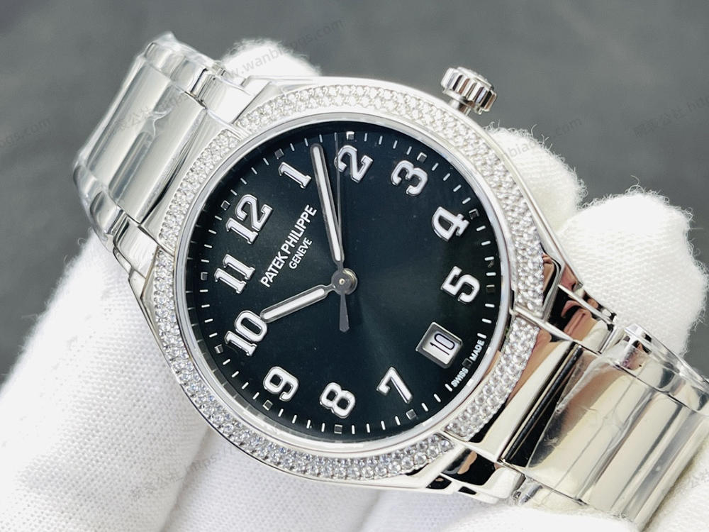 PPF Factory Patek Philippe TWENTY~4 serisi 7300 göz kamaştıran lansmanıyla sahnede — 4. fotoğraf