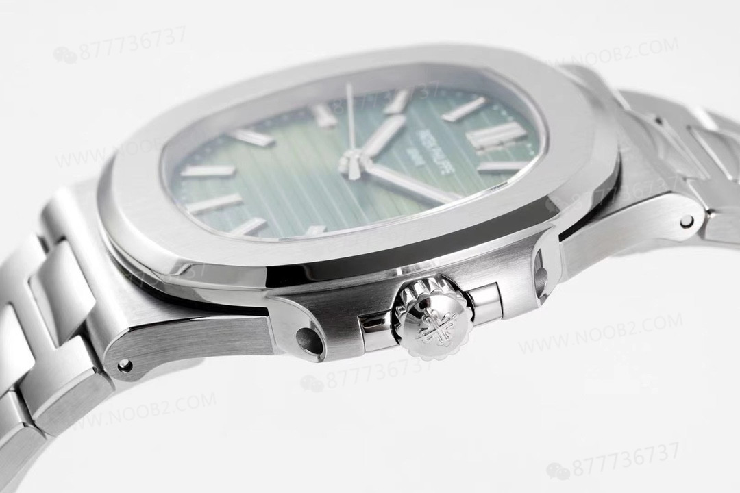PPF Factory Patek Philippe zeytin yeşili kadranlı Nautilus 5711 - 330 mekanizmasına yükseltildi — 4. fotoğraf