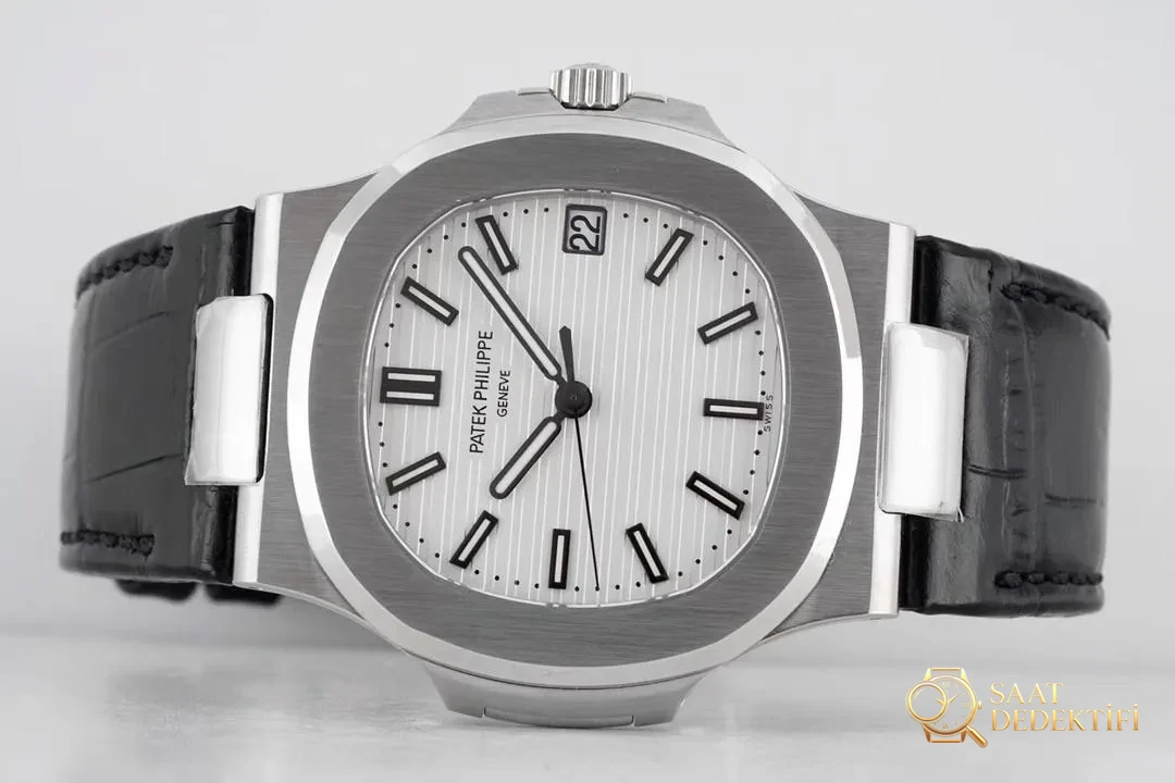PPF Nautilus V4 versiyonu beyaz kadran deri kayış - Bezel Rakam Oyukları Platin Dolgusu