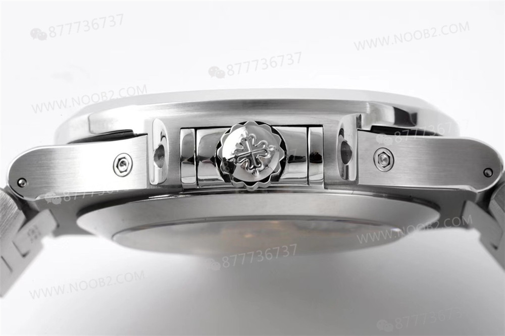 PPF Patek Philippe 5726 Nautilus yıllık takvim ay evreli replika saatin işçiliği nasıl? — 8. fotoğraf