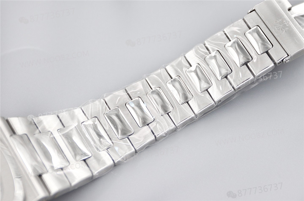 PPF Patek Philippe 5726 Nautilus yıllık takvim ay evreli replika saatin işçiliği nasıl? — 10. fotoğraf