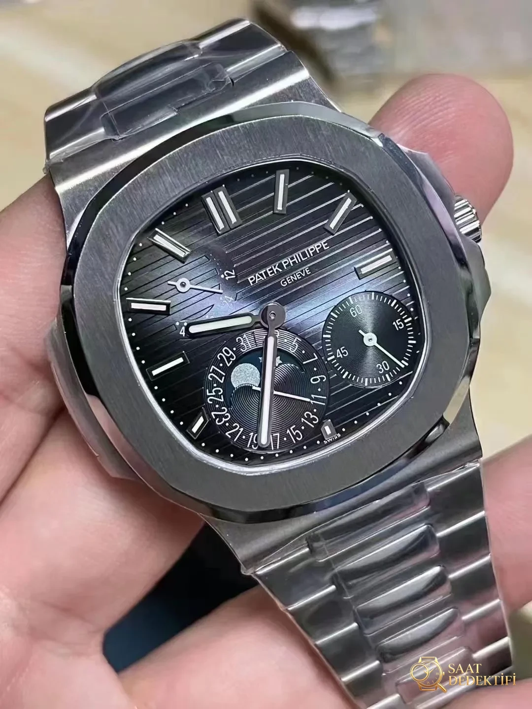 Replika Patek Philippe Nautilus 5712 V2
