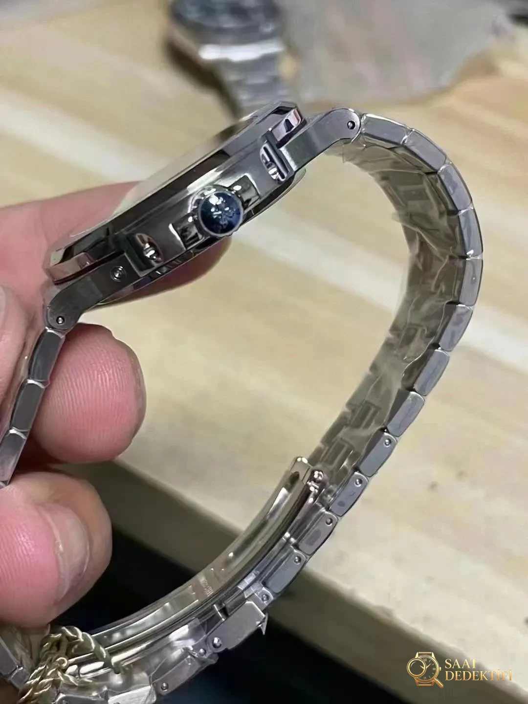 V2 Nautilus 5712 Kurma Kolu