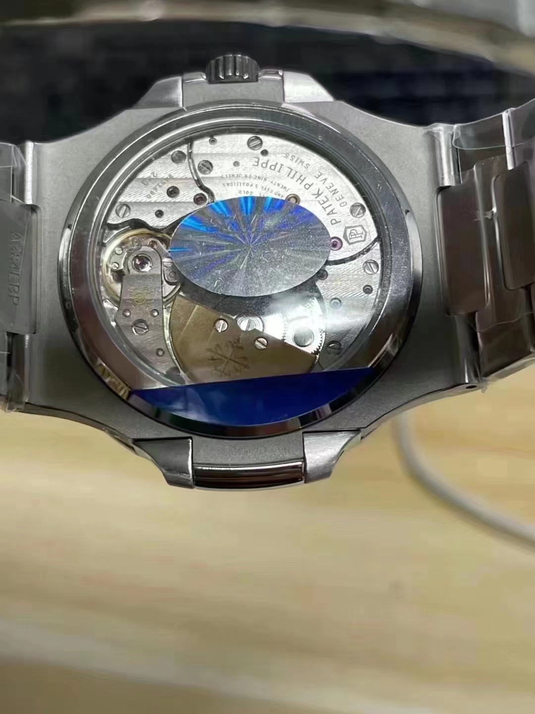 PPF V2 Nautilus 5712 Piyasaya Çıktı — 8. fotoğraf