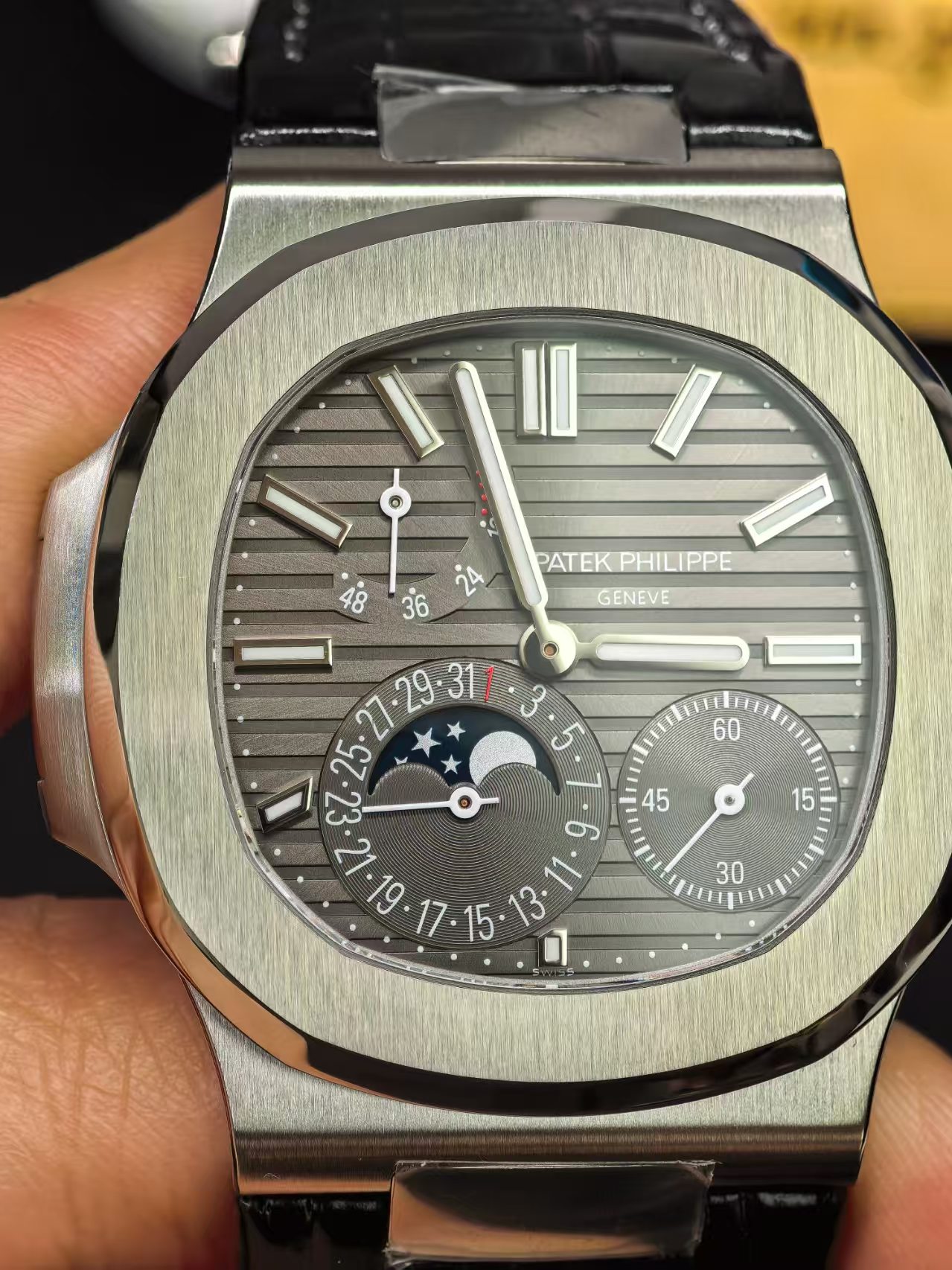 Patek Philippe 5712G Gri Platin