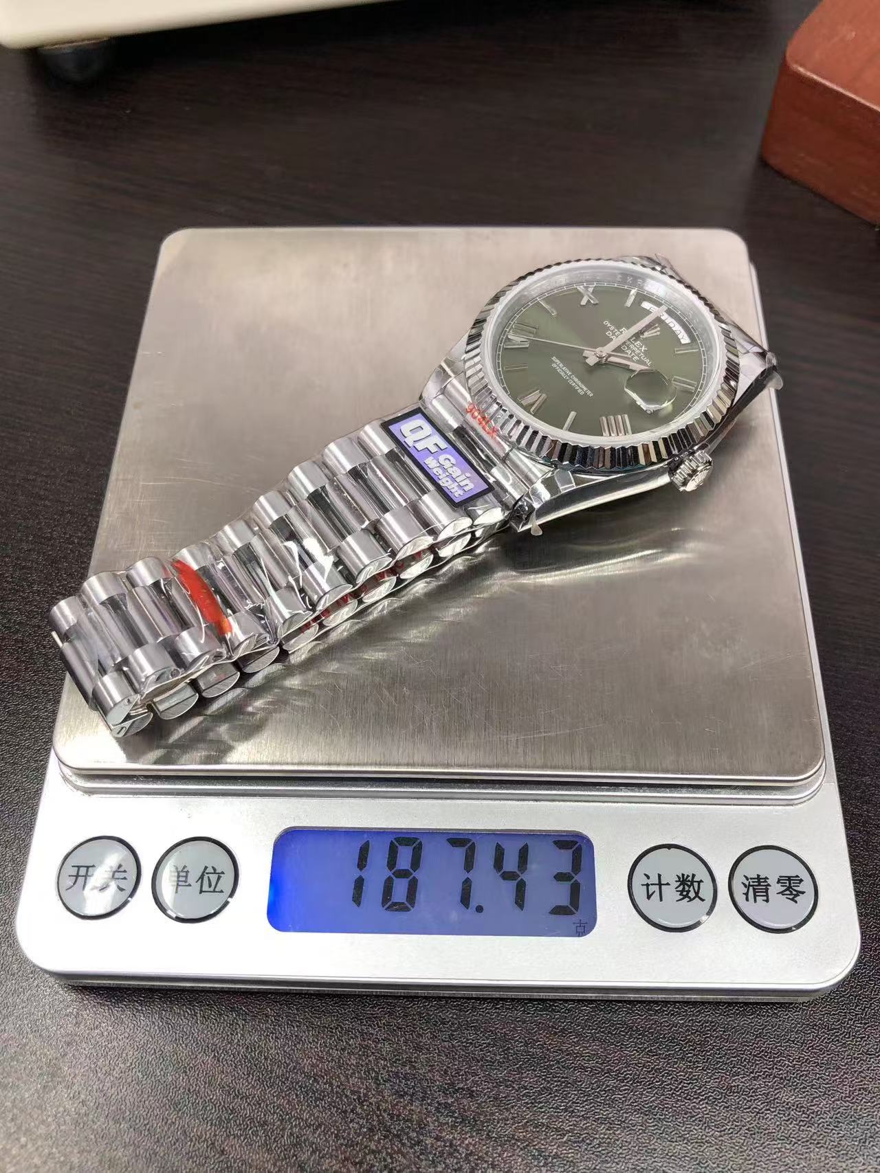 QF Day-Date vs GM Day-Date — 25. fotoğraf