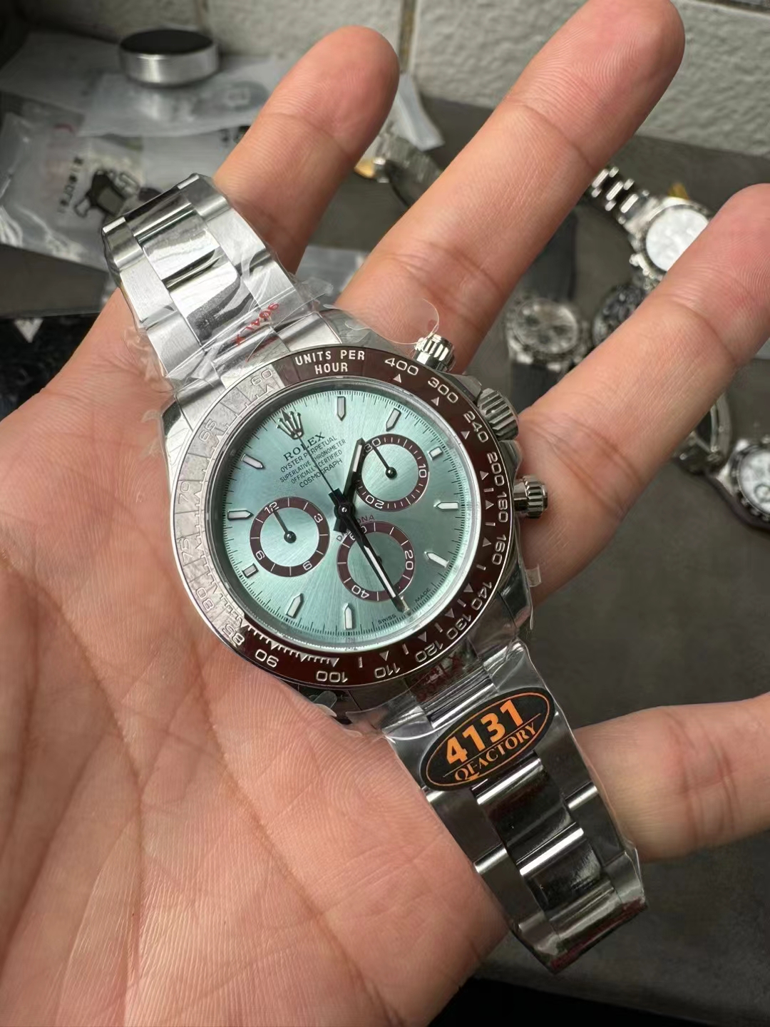 Replika Rolex Daytona Buz Mavisi Daytona Cam Kasa Arkası