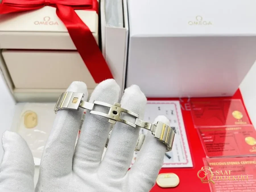 QTQ Factory Omega Xiaohongshu popüler modeli, dördüncü nesil Constellation ölümsüz klasik model - Arka Kapak ve Mekanizma Detayı