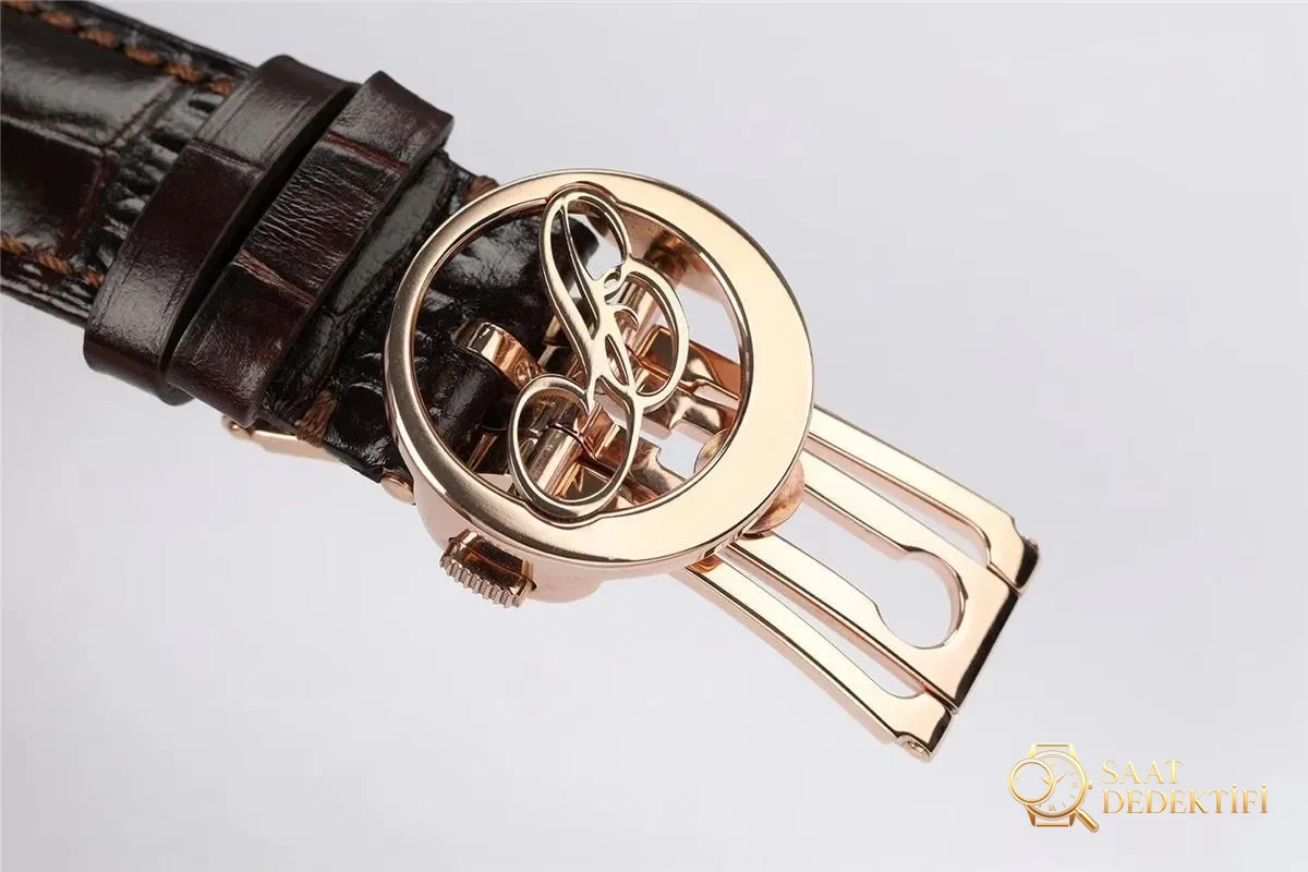 R8 Breguet tourbillon de posición de 5 horas 5367 esfera blanca caja de oro - Ajuste de muñeca y proporción de caja