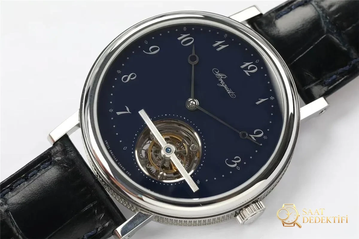 R8 Breguet 5367 Saat 5 Konumu Tourbillon Mavi Kadran - Kasa Profili ve Kurma Kolu İncelemesi