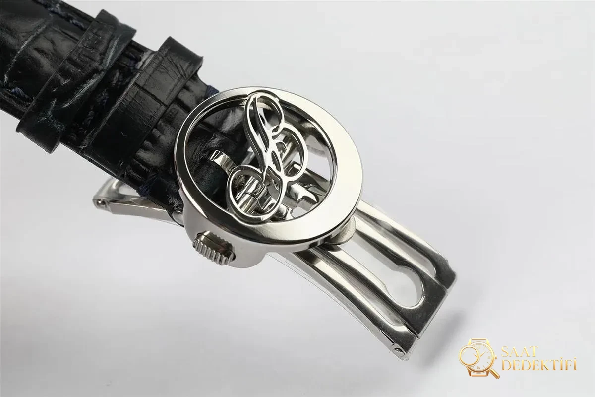 R8 Breguet 5367 Saat 5 Konumu Tourbillon Mavi Kadran - Bilekte Duruş ve Kasa Orantısı