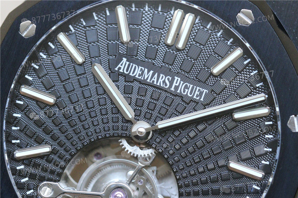 R8 Factory Audemars Piguet Royal Oak Black Warrior V3 Sürümü: Tourbillon Gümüş-Beyaza Yükseltildi — 3. fotoğraf