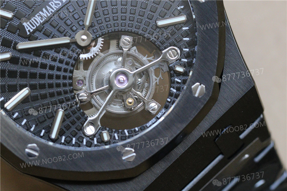 R8 Factory Audemars Piguet Royal Oak Black Warrior V3 Sürümü: Tourbillon Gümüş-Beyaza Yükseltildi — 5. fotoğraf