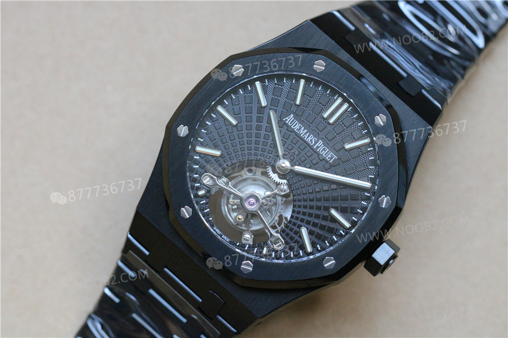 R8 Factory Audemars Piguet Royal Oak Black Warrior V3 Sürümü: Tourbillon Gümüş-Beyaza Yükseltildi — 8. fotoğraf