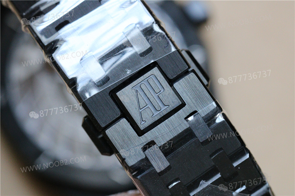 R8 Factory Audemars Piguet Royal Oak Black Warrior V3 Sürümü: Tourbillon Gümüş-Beyaza Yükseltildi — 10. fotoğraf