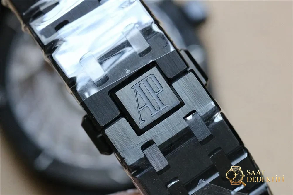 R8 Factory Audemars Piguet Royal Oak Black Warrior V3 Sürümü: Tourbillon Gümüş-Beyaza Yükseltildi - Mekanizma Zemberek ve Balans Detayı