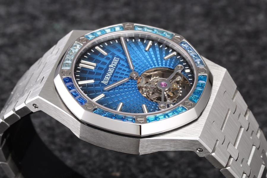 R8 Factory Audemars Piguet Royal Oak Serisi AP26521PT.YY.1220PT.01 (Tourbillon) V3 Versiyonu İnceleme — 4. fotoğraf