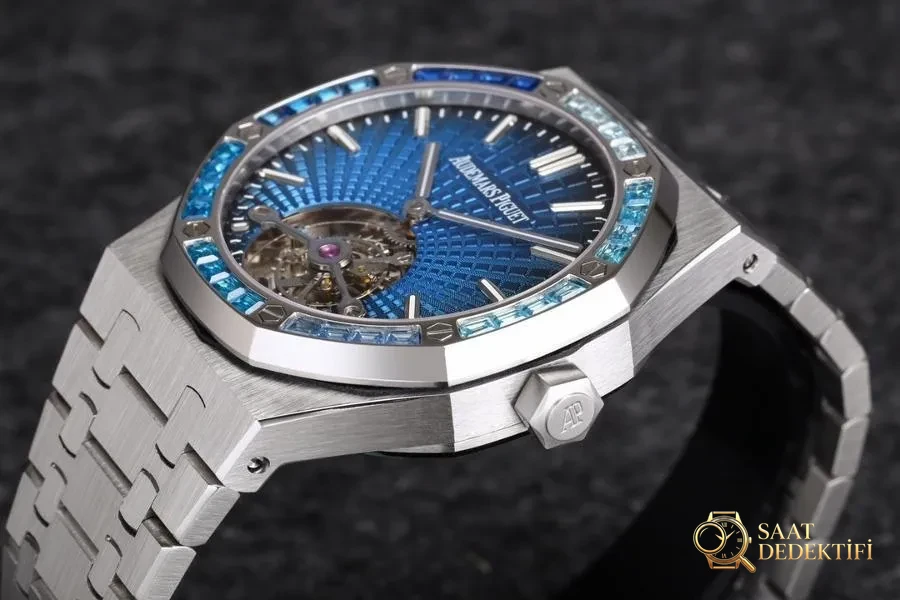 R8 Factory Audemars Piguet Royal Oak Serisi AP26521PT.YY.1220PT.01 (Tourbillon) V3 Versiyonu İnceleme - Bilezik, Toka ve Klips Mekanizması