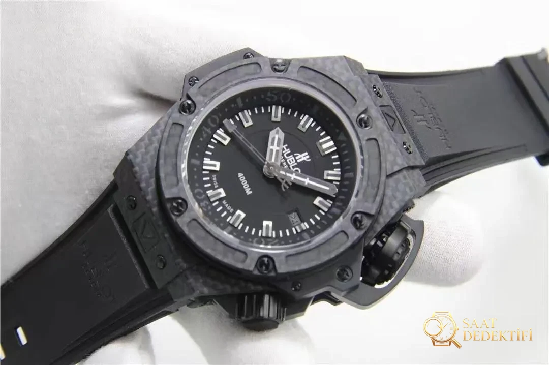 Replika Hublot King Power Karbon Fiber