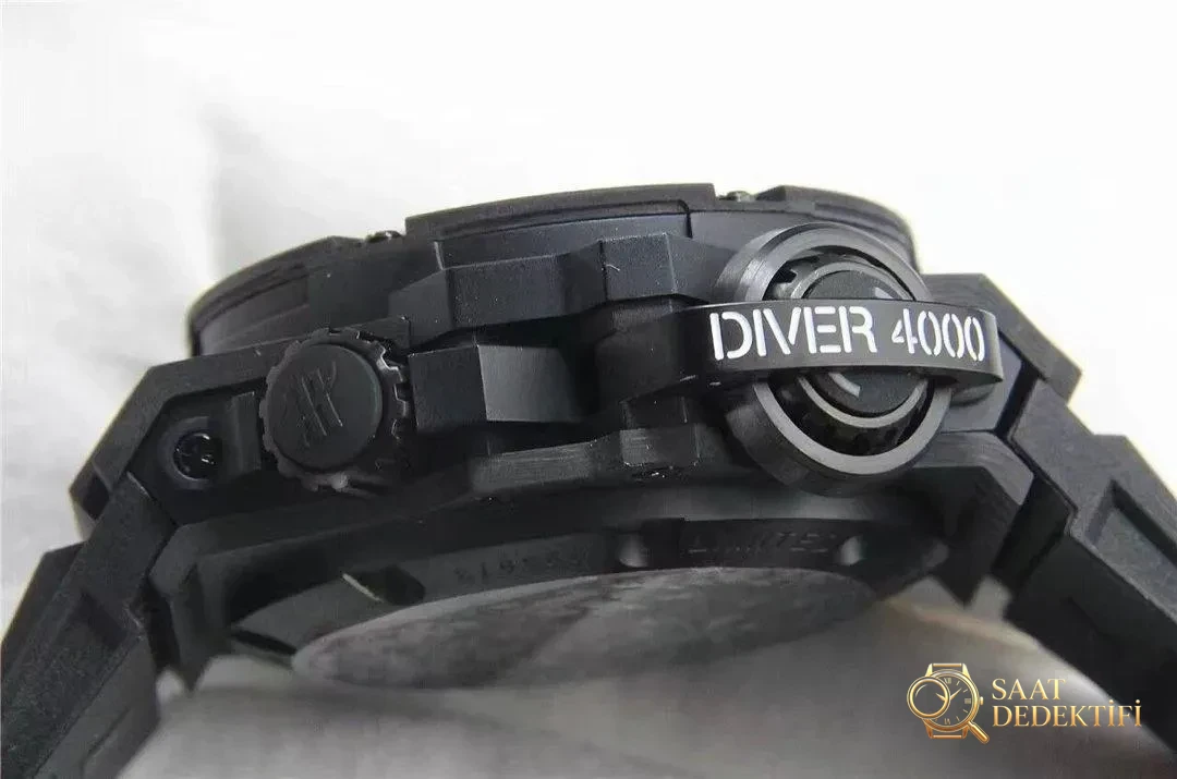 Replika Hublot Diver 4000m Kurma Kolu