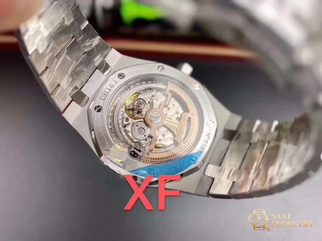 Replika çelik saat Audemars Piguet AP15 202XF Factory ile JF Factory karşılaştırması: hangisi daha iyi? - Klips Kilidi ve Lazer Damgalar