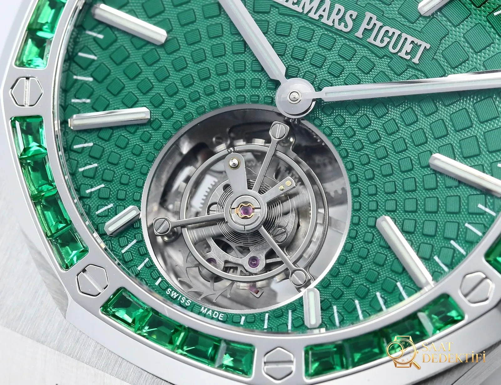 Replika dünyasının zirve yapımı! BBS Factory 2025 gururla sunar — Audemars Piguet Royal Oak otomatik kurulumlu uçan tourbillon kol saati - Bilekte Duruş ve Kasa Orantısı