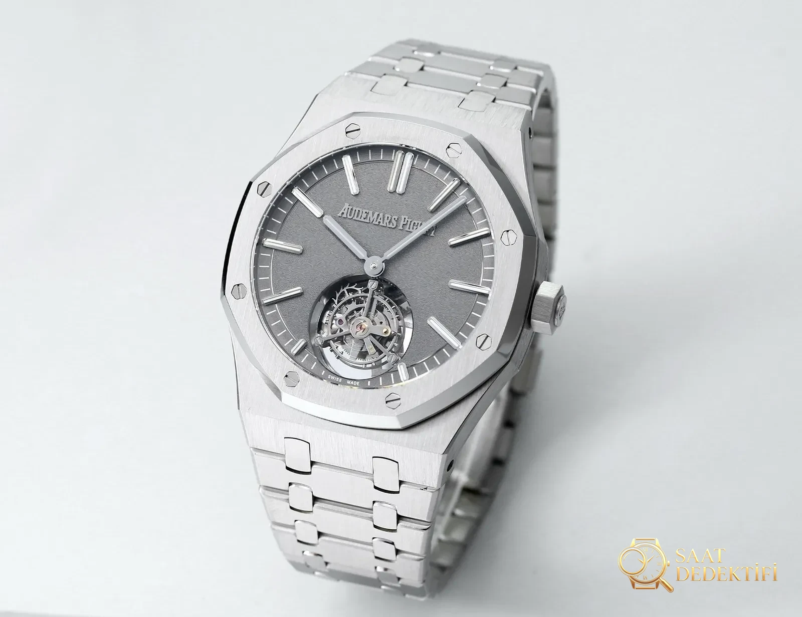 Replika dünyasının zirve yapımı! BBS Factory 2025 gururla sunar — Audemars Piguet Royal Oak otomatik kurulumlu uçan tourbillon kol saati - Arka Kapak Gravür ve Seri Numarası