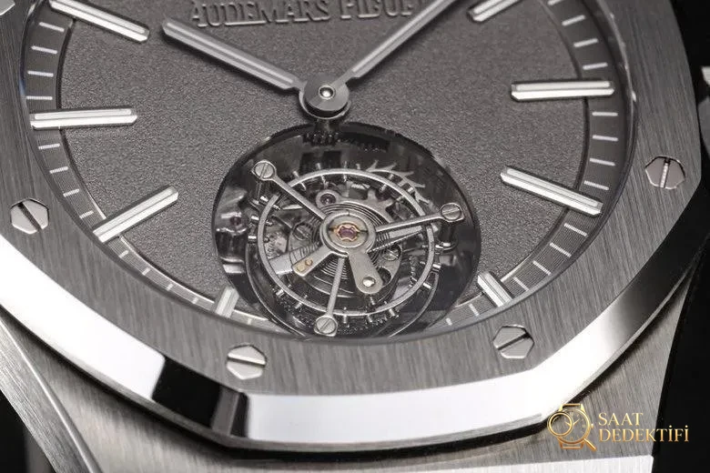 Replika dünyasının zirve yapımı! BBS Factory 2025 gururla sunar — Audemars Piguet Royal Oak otomatik kurulumlu uçan tourbillon kol saati - Fosfor ve Super-LumiNova Gece Görünümü