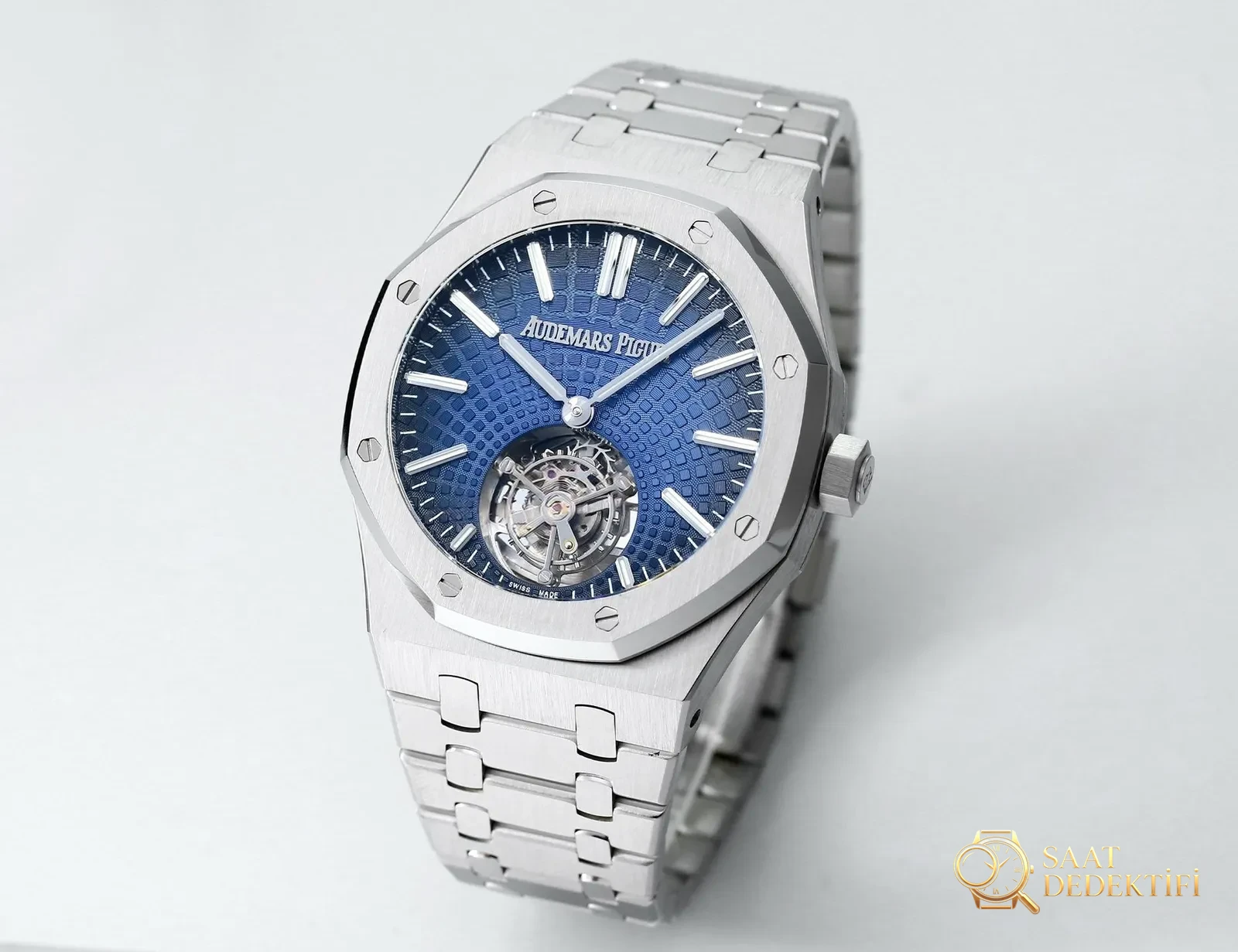 Replika dünyasının zirve yapımı! BBS Factory 2025 gururla sunar — Audemars Piguet Royal Oak otomatik kurulumlu uçan tourbillon kol saati - Bezel İçi Rehaut Gravürü ve Hizalaması