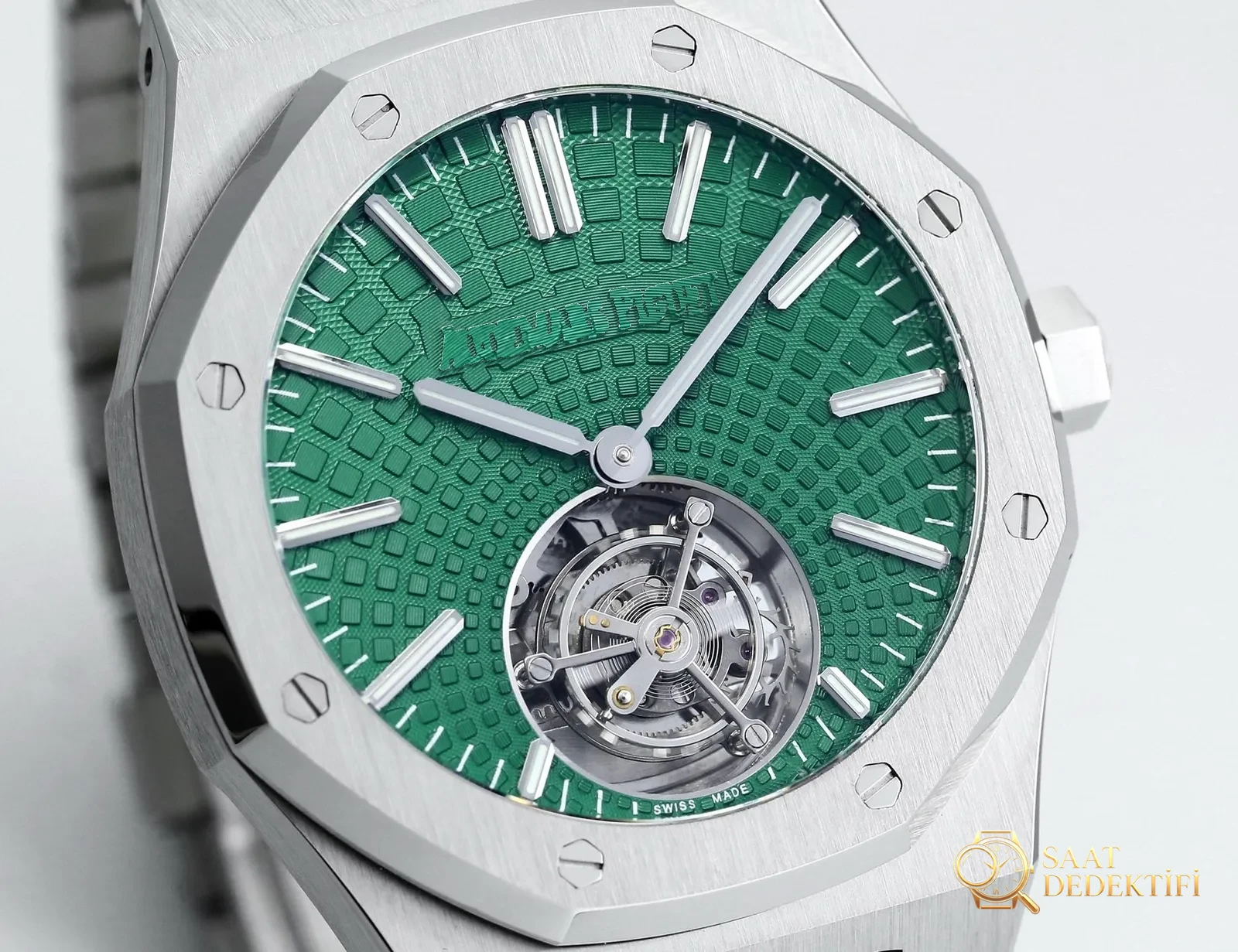 Replika dünyasının zirve yapımı! BBS Factory 2025 gururla sunar — Audemars Piguet Royal Oak otomatik kurulumlu uçan tourbillon kol saati - Kurma Kolu Yivleri ve Tutuş Dokusu