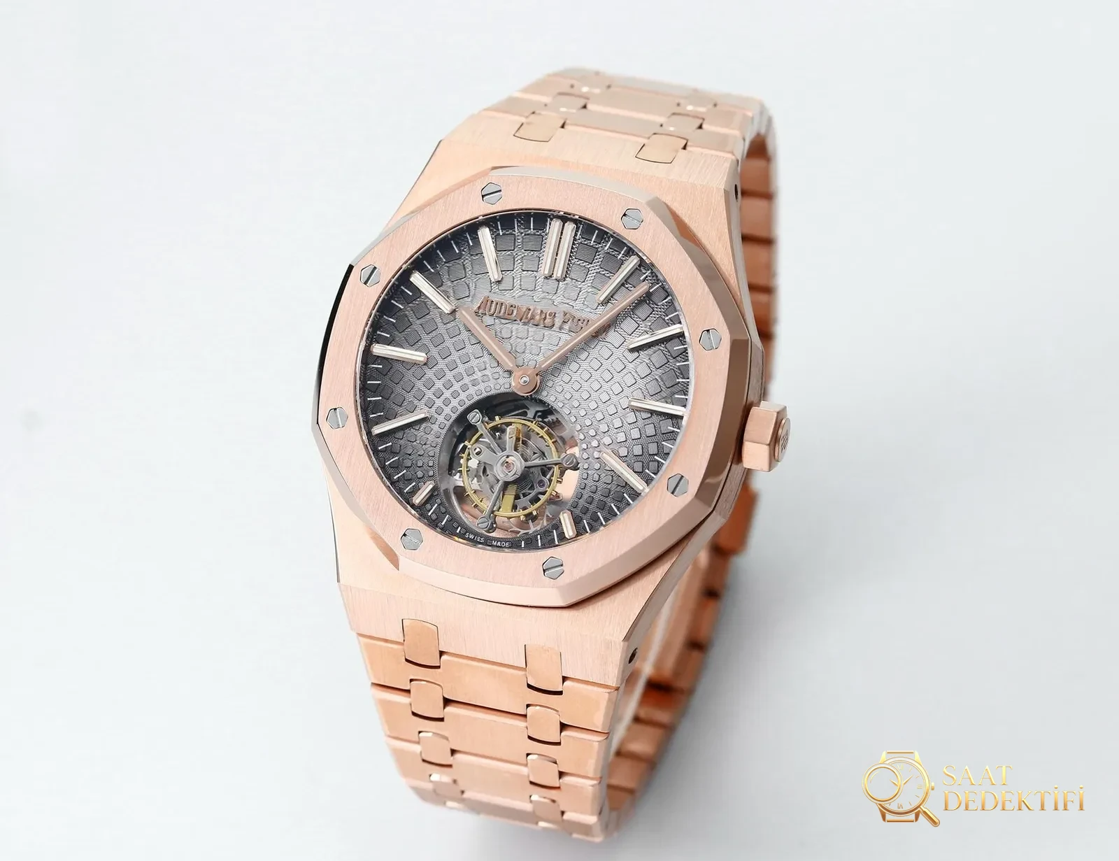 Replika dünyasının zirve yapımı! BBS Factory 2025 gururla sunar — Audemars Piguet Royal Oak otomatik kurulumlu uçan tourbillon kol saati - Arka Kapak ve Mekanizma Detayı