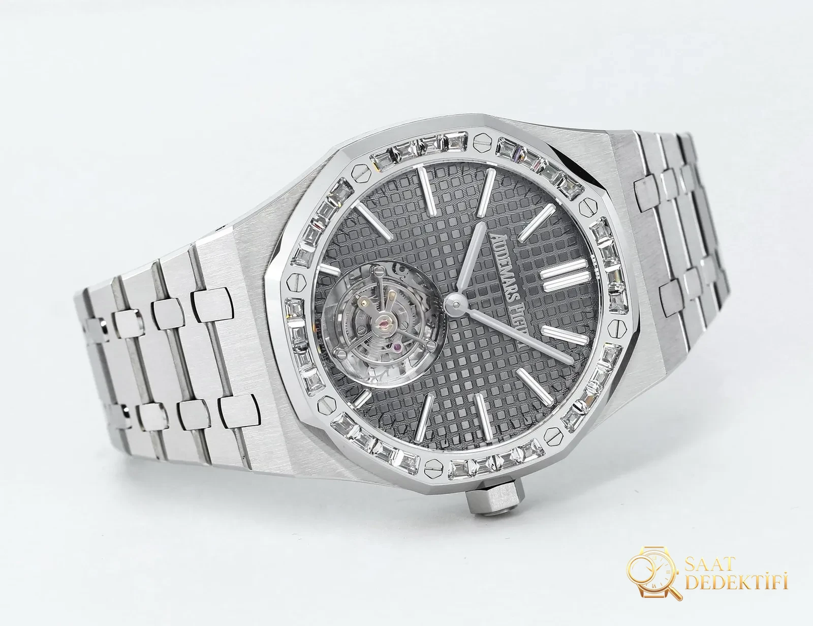 Replika dünyasının zirve yapımı! BBS Factory 2025 gururla sunar — Audemars Piguet Royal Oak otomatik kurulumlu uçan tourbillon kol saati - Bezel İçi Rehaut Gravürü ve Hizalaması