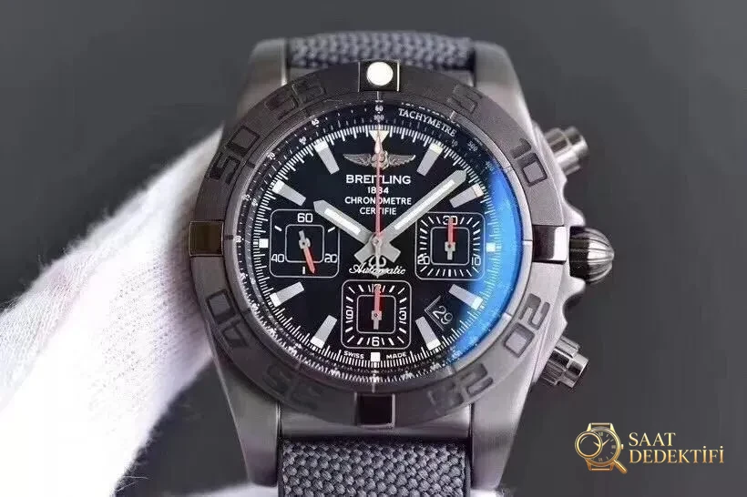Replika GF Factory Breitling mekanik kronograf, sarı kadranlı 44 mm siyah çelik saat almaya değer mi? - Mekanizma Zemberek ve Balans Detayı