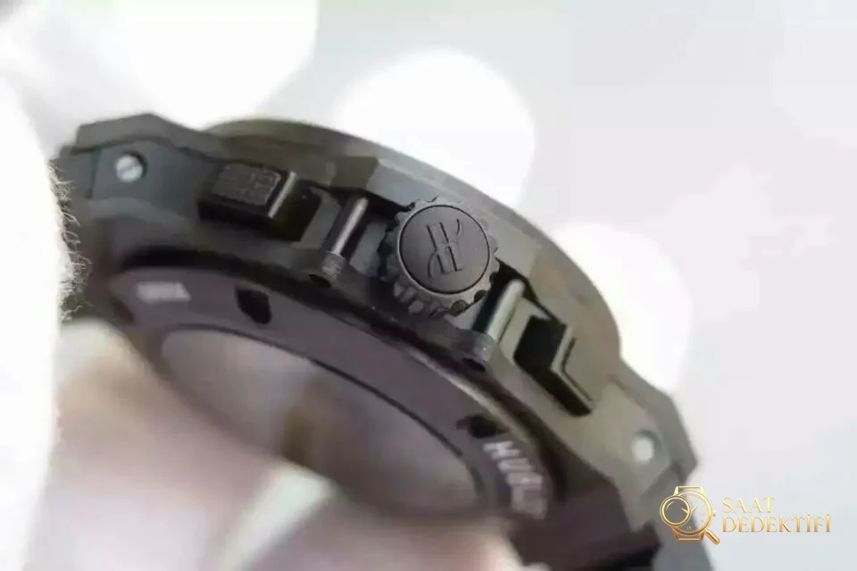 Hublot Karbon Fiber Saat Kurma Kolu