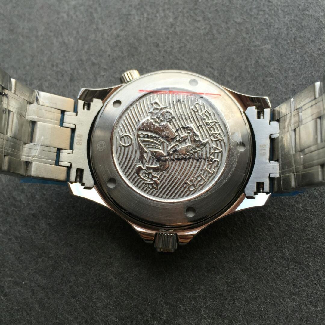Omega Seamaster Masif Kasa Arkası