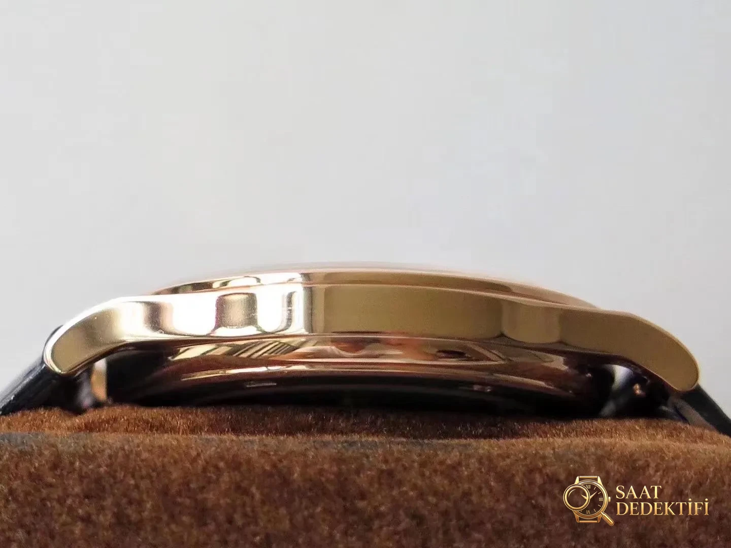 Patek Philippe 5296R Roze Altın Kasa Yanı