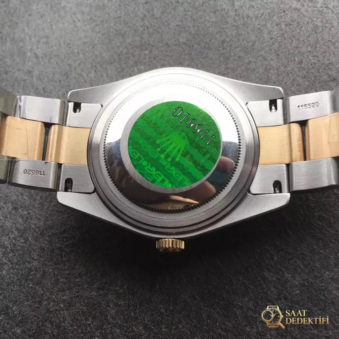 Retro del Rolex 116333 con etichetta verde