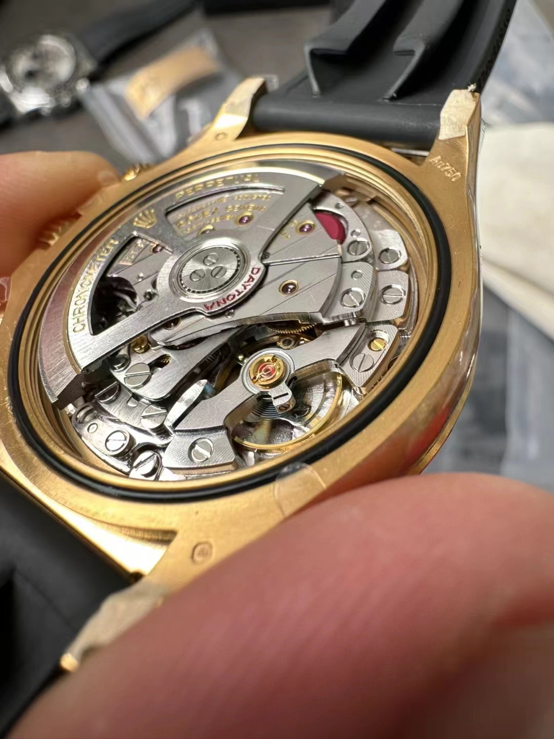 Replika Rolex Daytona: 126518 vs 116518 — 12. fotoğraf