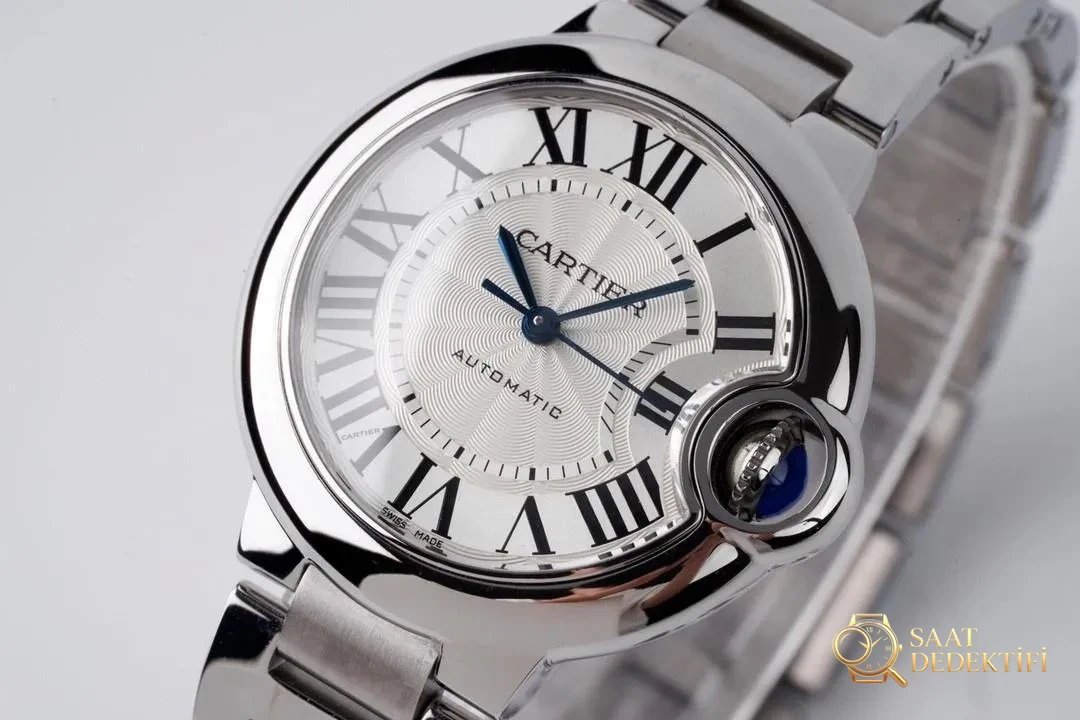 Replika saat AF Factory Cartier Ballon Bleu 33 mm ilk bakışta belli oluyor mu? - Kasa Profili ve Kurma Kolu İncelemesi
