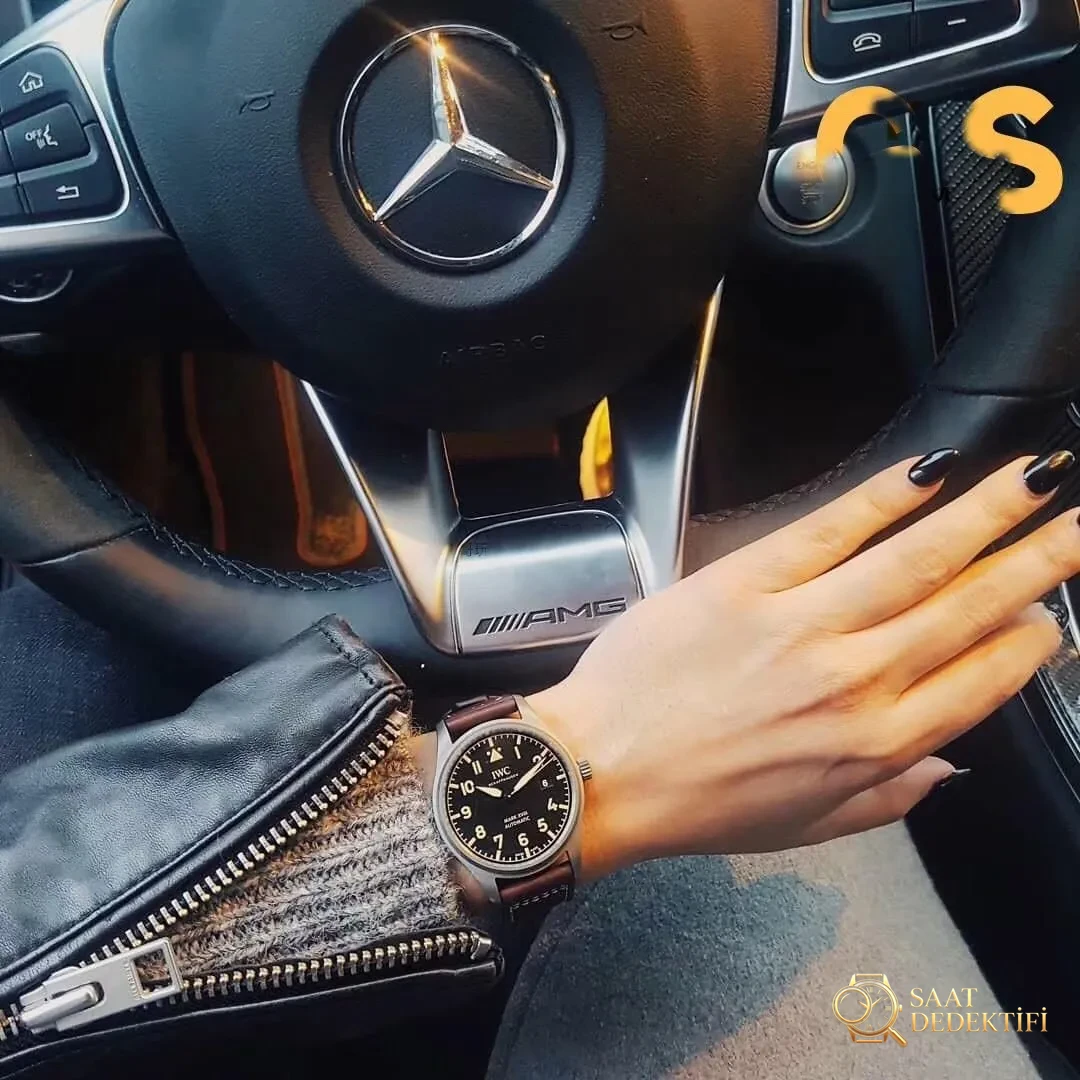 Retro titanyum GS Factory IWC Pilot serisi Mark 18 IW327006 saatinin orijinalle karşılaştırmalı incelemesi - Bezel İçi Rehaut Gravürü ve Hizalaması