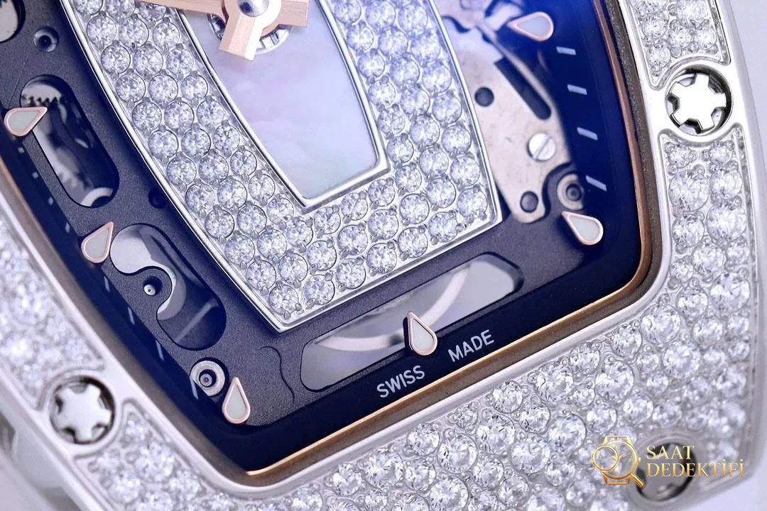 [Richard Mille RM07-1 Kırmızı Dudak - Siyah Dudak Serisi-Bilekte Açan Mekanik Gül] - Makro Kadran ve İndeks İşçiliği