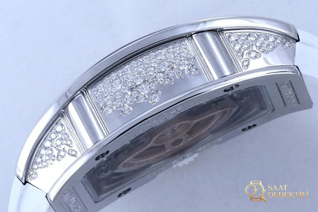 [Richard Mille RM07-1 Kırmızı Dudak - Siyah Dudak Serisi-Bilekte Açan Mekanik Gül] - Yan Profil ve Kordon Bağlantısı