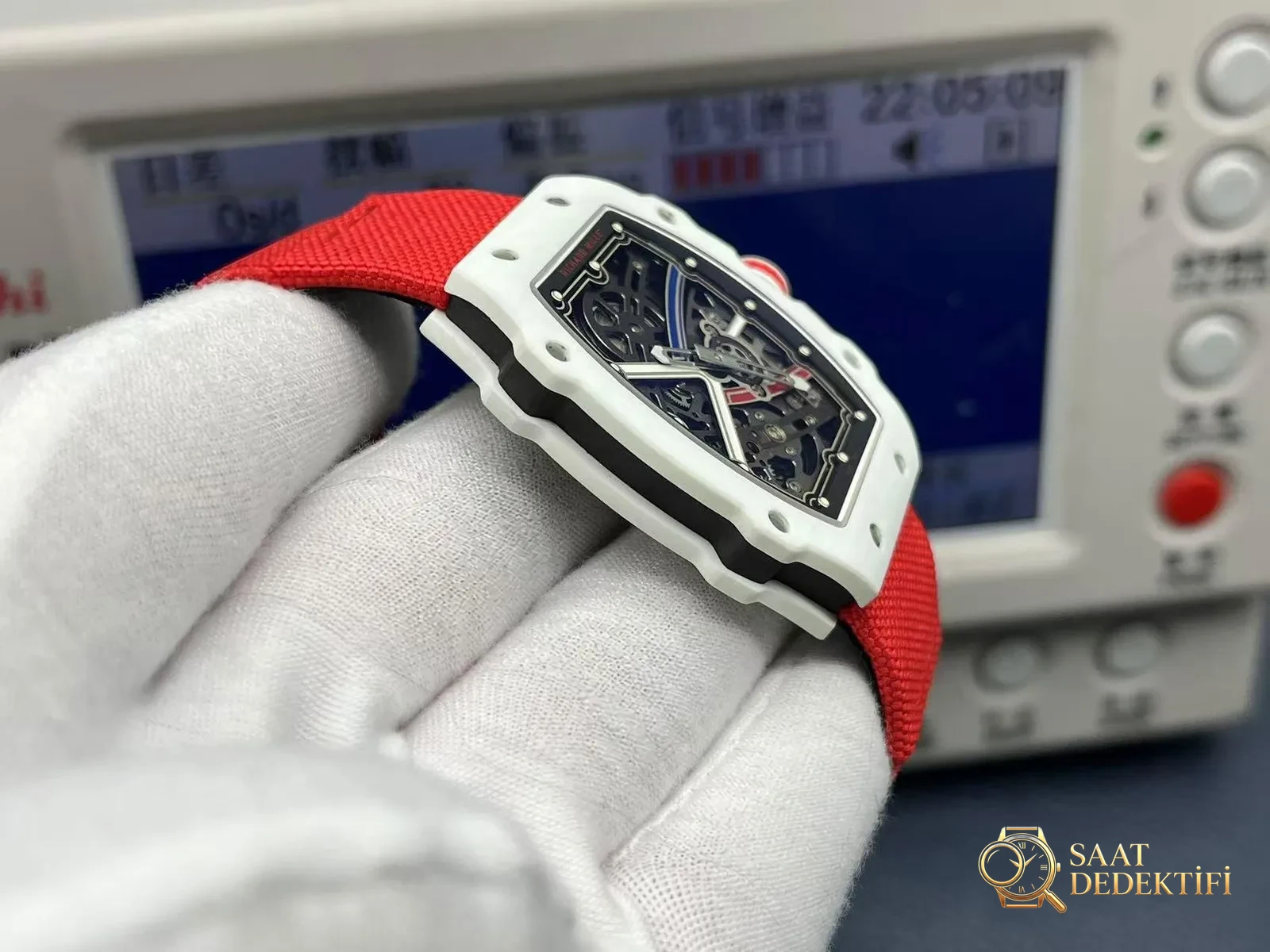 Richard Mille RM67-02 V3 Nihai Replika Sürümü Tanıtıldı! - Fosfor ve Super-LumiNova Gece Görünümü