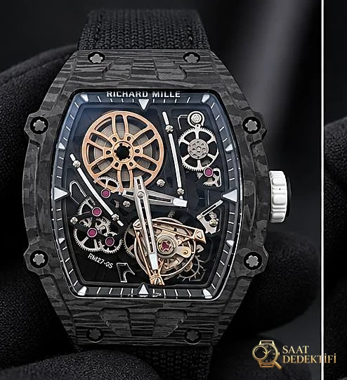 RM27-05 karbon kasa önden görünüm — skeleton kadran ve flying tourbillon