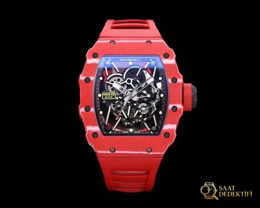 RMX Factory Richard Mille RM35-02 Karbon Fiber Kırmızı Şeytan Kol Saati - Bilekte Duruş ve Kasa Orantısı